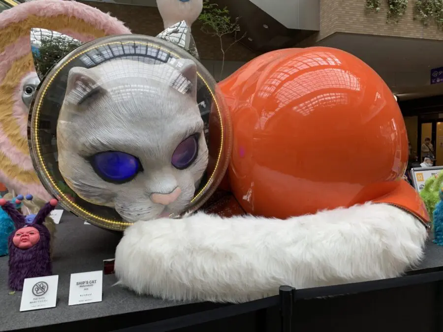 宇宙服を着た巨大ネコやモフモフの作品に癒やされる？！香川県高松市の丸亀町グリーンでアート作品を堪能ッ！！！