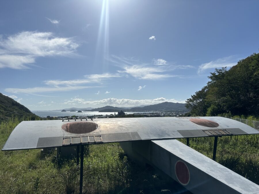 香川県さぬき市にある人間魚雷「回天」と特攻用グライダー「神龍」の実物大模型を拝見してきました