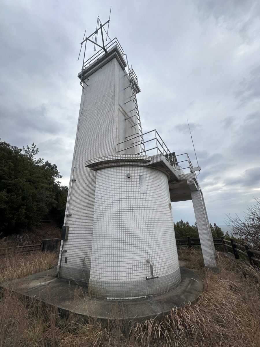 三崎灯台の裏側